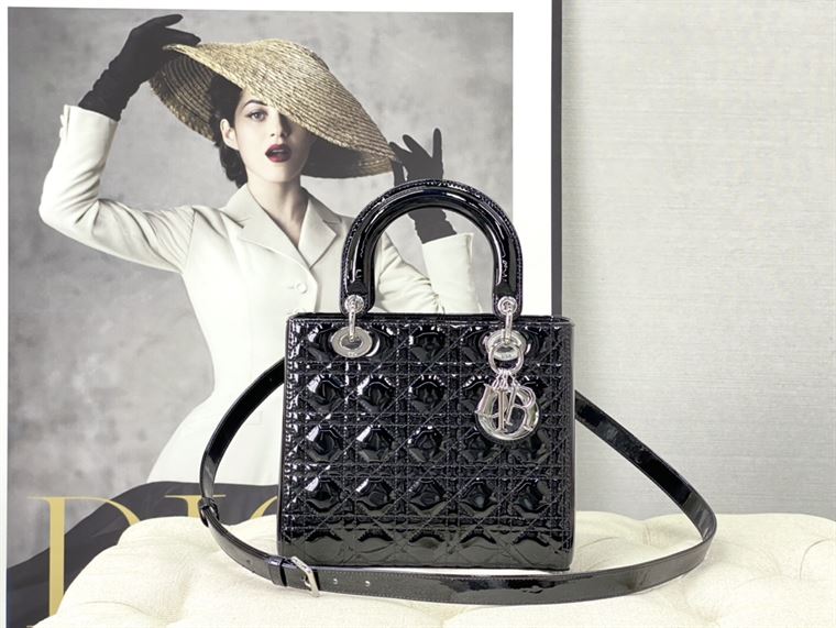 DIOR MEDIUM LADY DIOR BAG BLACK PATENT