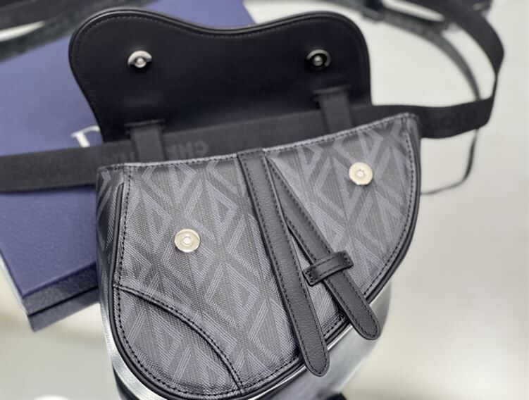 DIOR MINI SADDLE BAG BLACK CD DIAMOND CANVAS AND SMOOTH CALFSKIN - DIO007