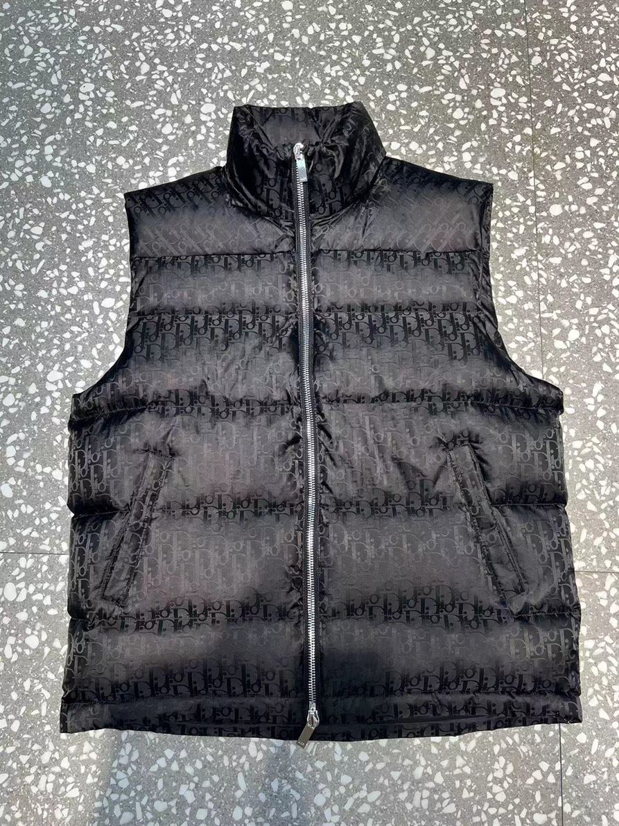 DIOR OBLIQUE SLEEVELESS DOWN JACKET - DRC012