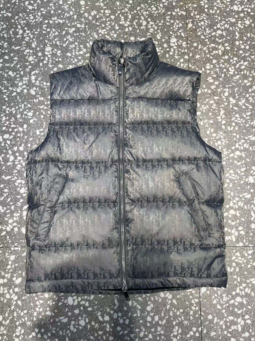 DIOR OBLIQUE SLEEVELESS DOWN JACKET - DRC016