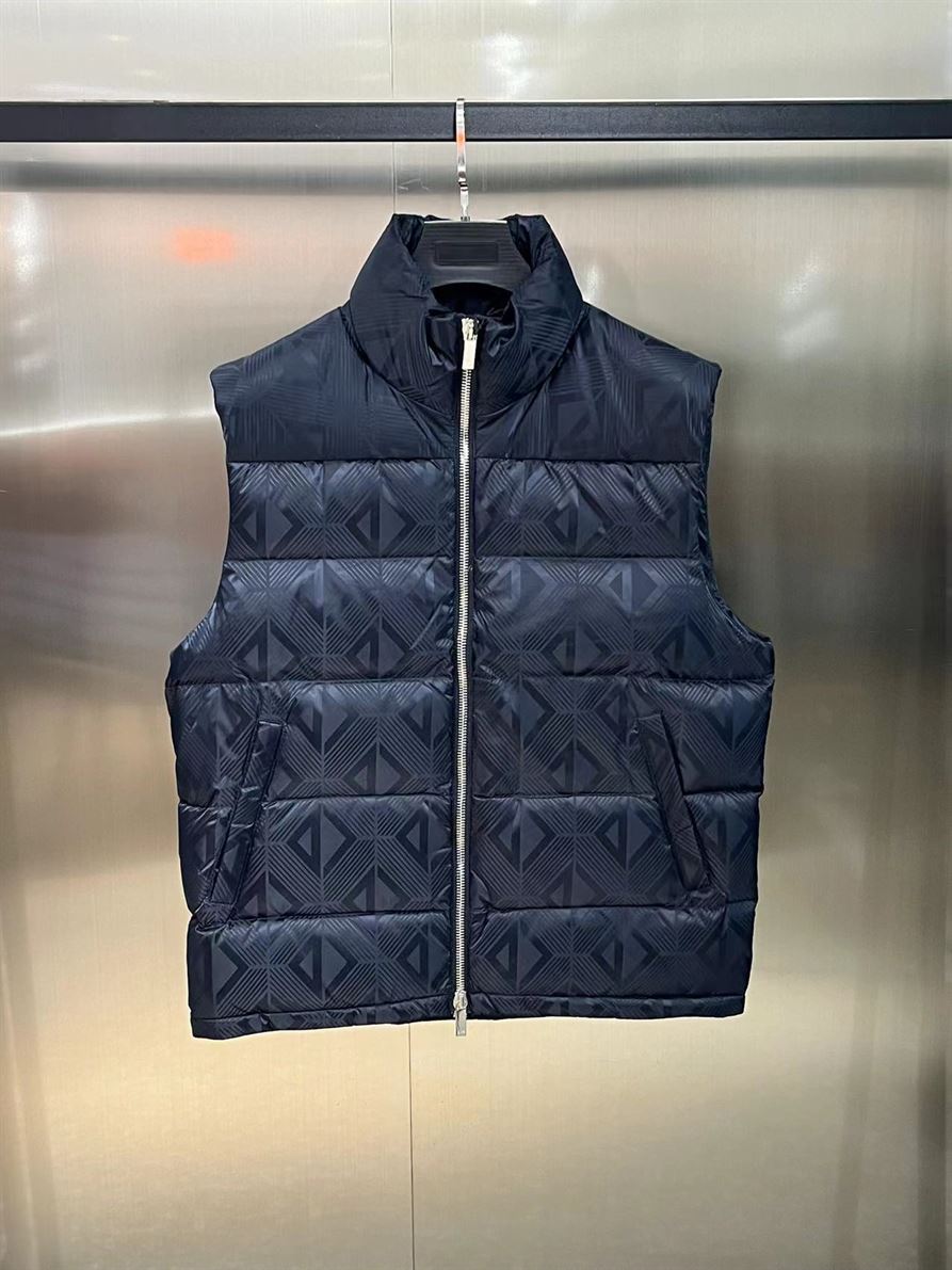 DIOR SLEEVELESS DOWN JACKET - DRC018