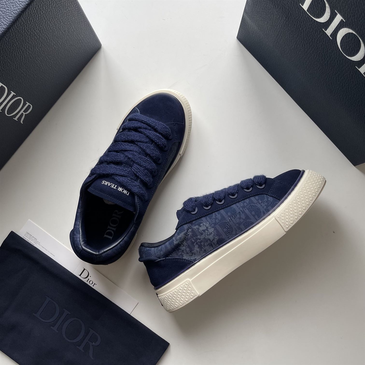 DIOR TEARS B33 SNEAKER - DO131