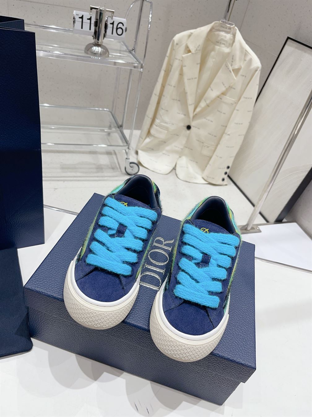 DIOR TEARS B33 SNEAKER LIMITED AND NUMBERED EDITION - DO135