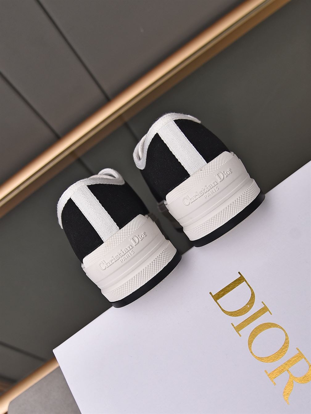 DIOR WALK’N’DIOR PLATFORM LOW-TOP SNEAKER - DO146