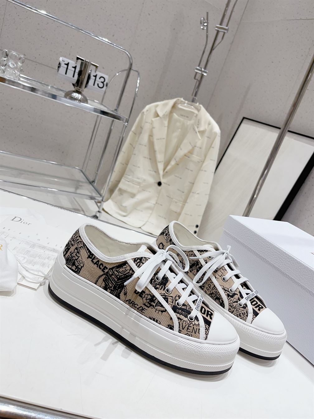 DIOR WALK'N'DIOR PLATFORM SNEAKER - DO111