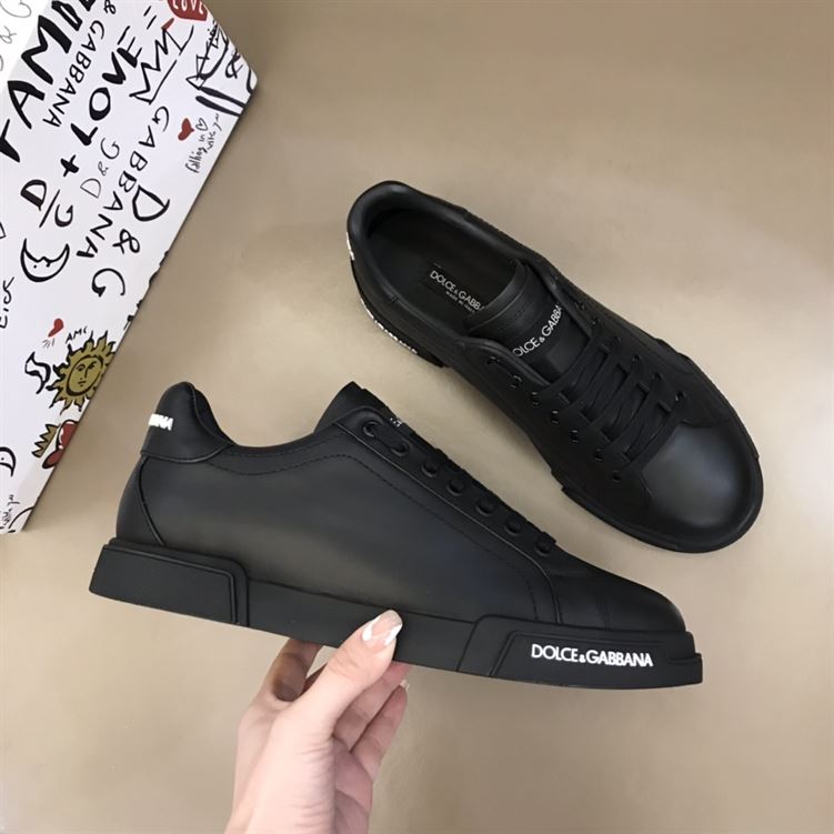 DOLCE & GABBANA BLACK LOW TOP SNEAKER – DG009