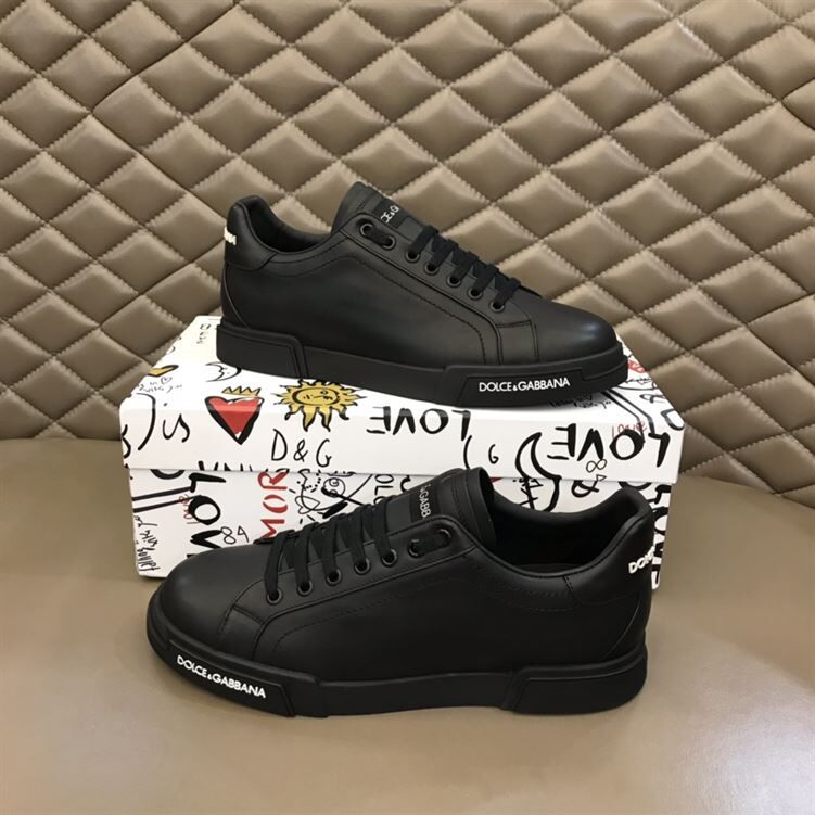 DOLCE & GABBANA BLACK LOW TOP SNEAKER – DG009