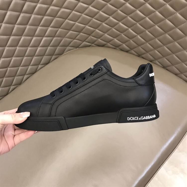 DOLCE & GABBANA BLACK LOW TOP SNEAKER – DG009