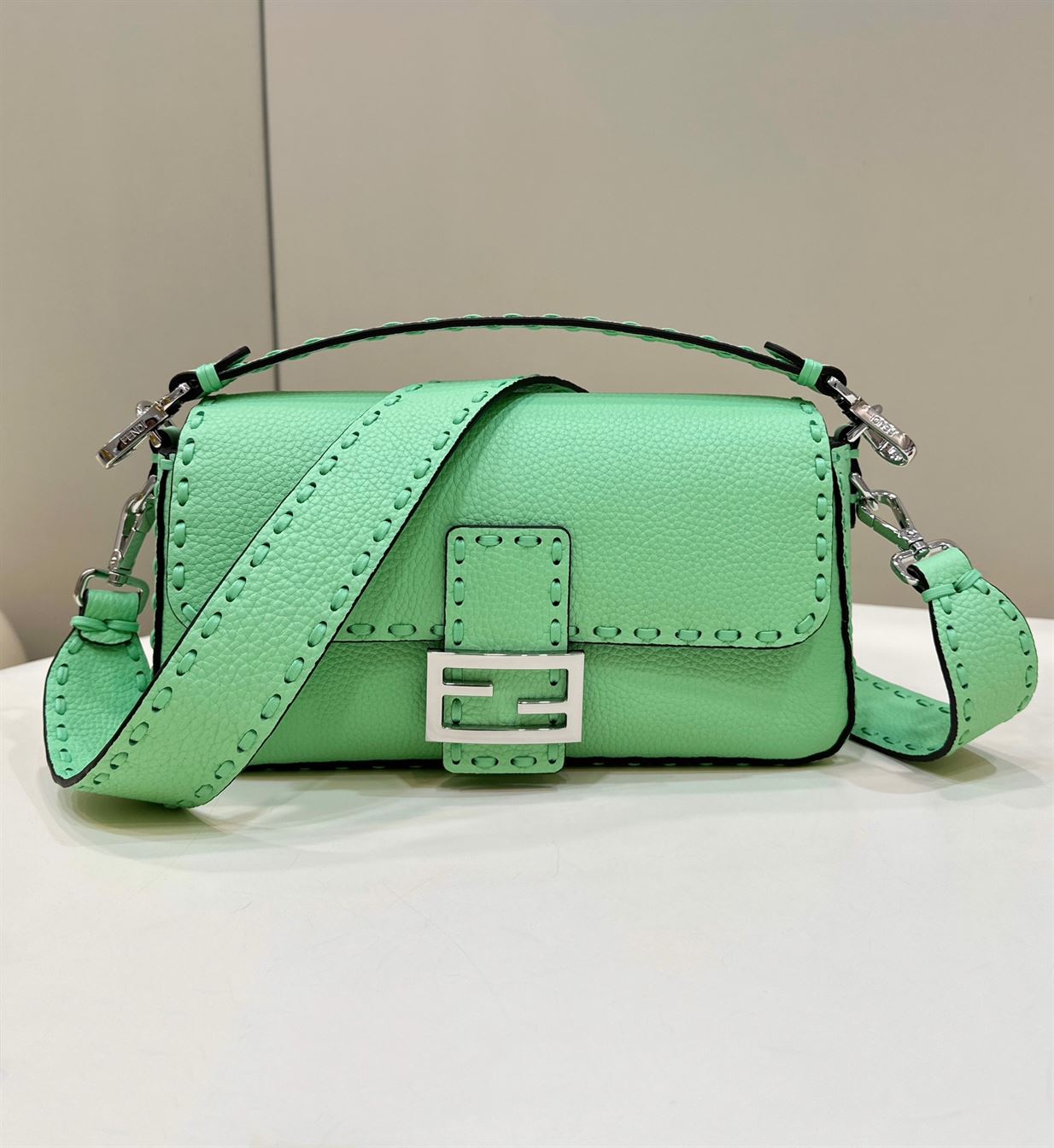 FENDI BAGUETTE GREEN SELLERIA BAG