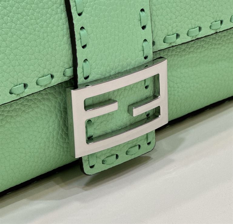 FENDI BAGUETTE GREEN SELLERIA BAG
