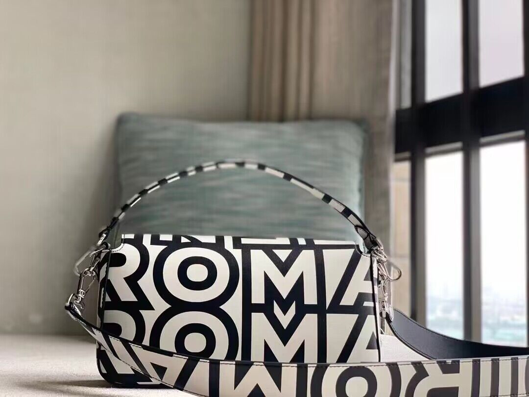 FENDI BAGUETTE TWO TONE LEATHER FENDI