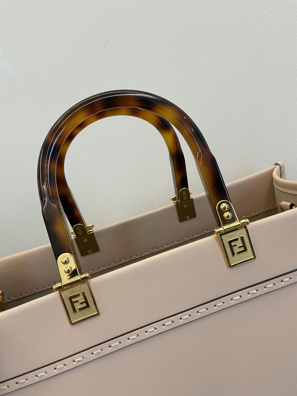 FENDI SUNSHINE MEDIUM PALE PINK LEATHER