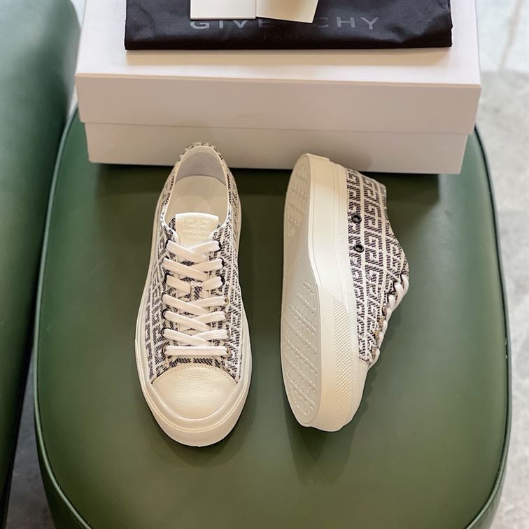 GIVENCHY CITY SNEAKERS IN 4G JACQUARD - GVC015