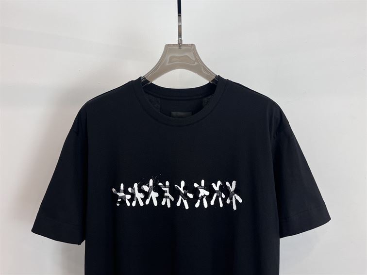 GIVENCHY SLIM FIT T-SHIRT WITH TAG EFFECT - GTS009