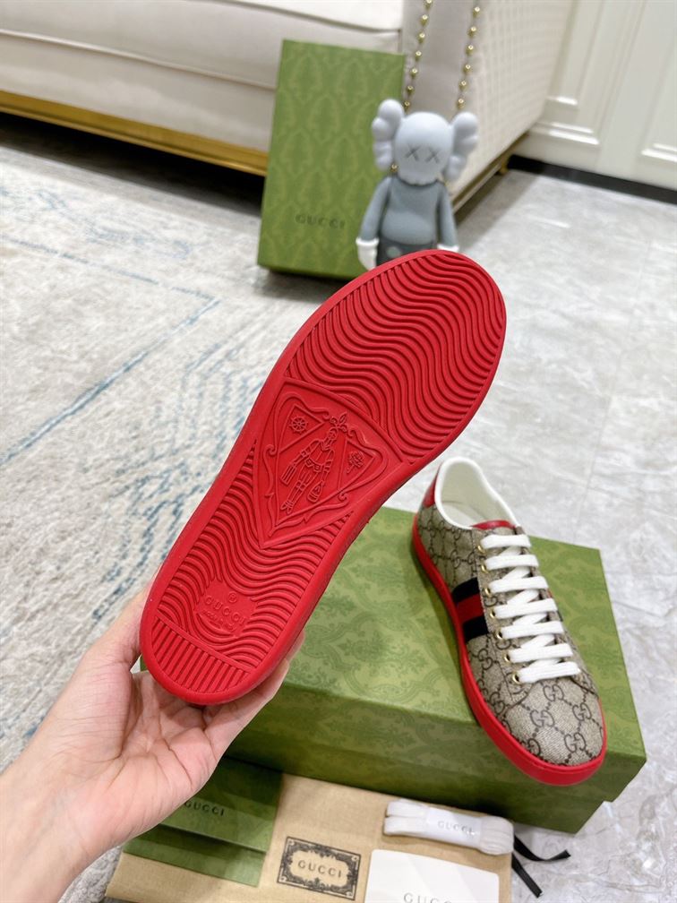 GUCCI ACE GG SUPREME SNEAKER - GCC091