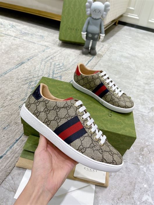 GUCCI ACE GG SUPREME SNEAKER - GCC093