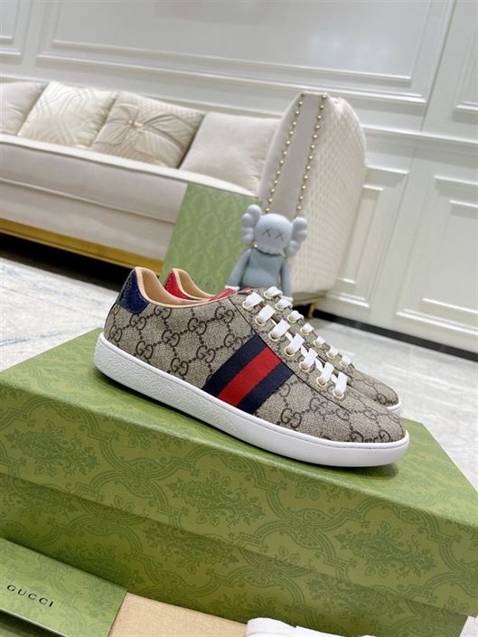 GUCCI ACE GG SUPREME SNEAKER - GCC093