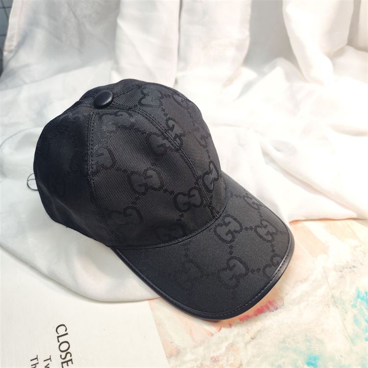 GUCCI BASEBALL HAT
