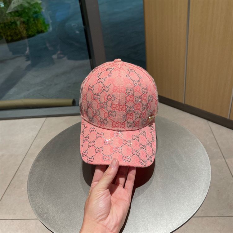 GUCCI BASEBALL HAT