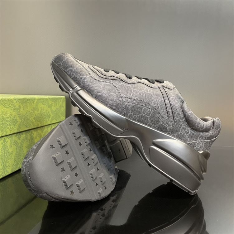 GUCCI BLACK RHYTHON MONOGRAM-PRINT CANVAS LOW-TOP SNEAKERS - GCC102