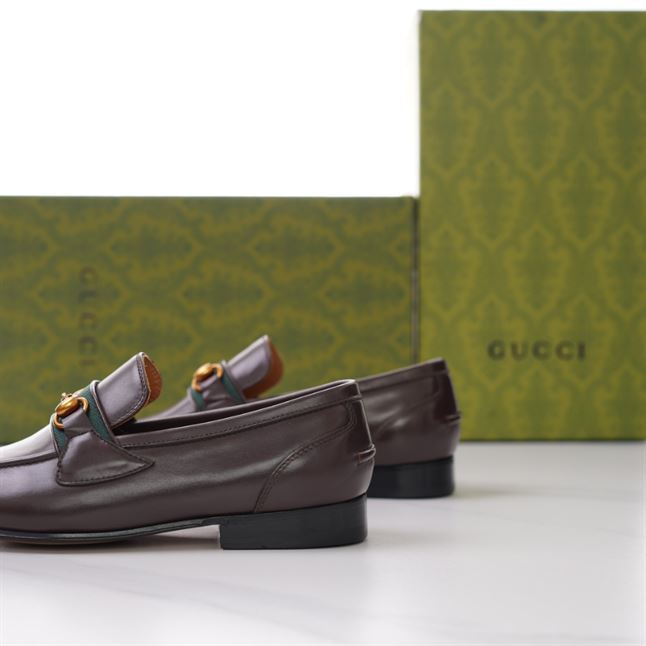 GUCCI BRIXTON WEB LOAFER IN LEATHER WITH HORSEBIT - GL009