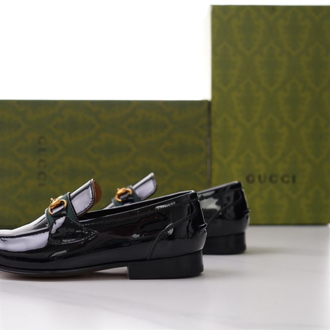 GUCCI BRIXTON WEB LOAFER IN LEATHER WITH HORSEBIT - GL012