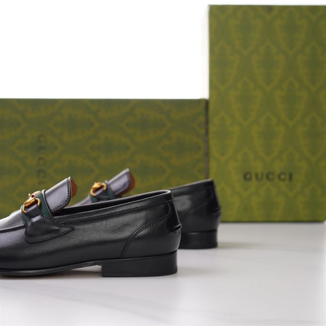 GUCCI BRIXTON WEB LOAFER IN LEATHER WITH HORSEBIT - GL013