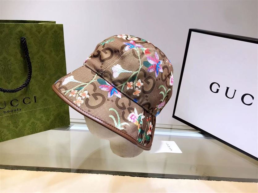 GUCCI BUCKET HAT