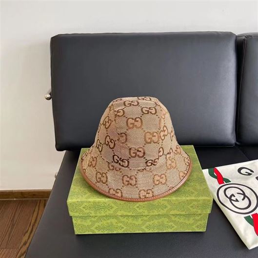GUCCI BUCKET HAT