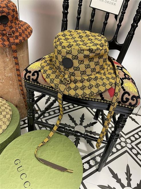 GUCCI BUCKET HAT