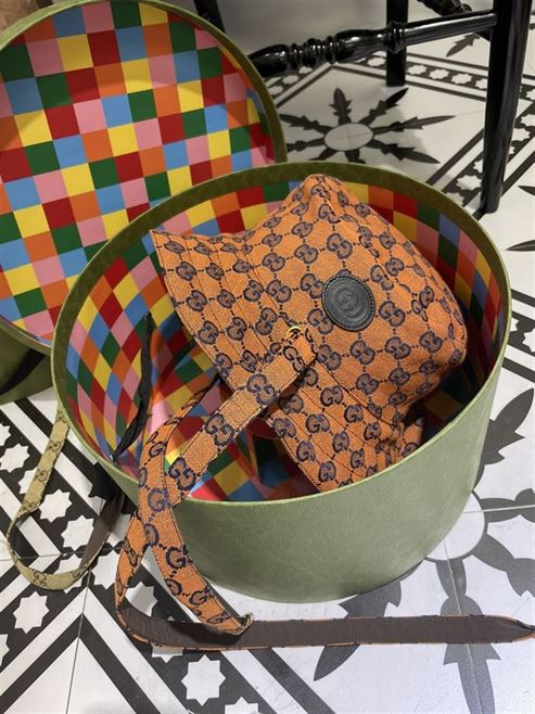 GUCCI BUCKET HAT