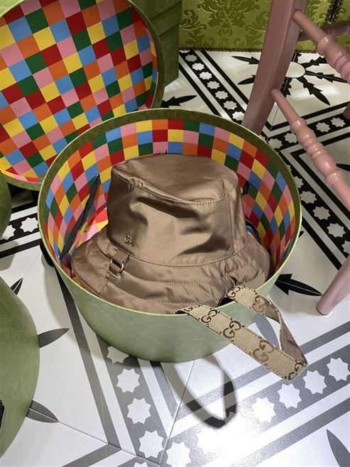 GUCCI BUCKET HAT