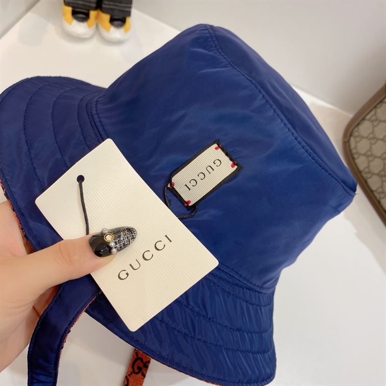 GUCCI BUCKET HAT