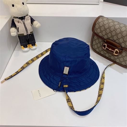 GUCCI BUCKET HAT