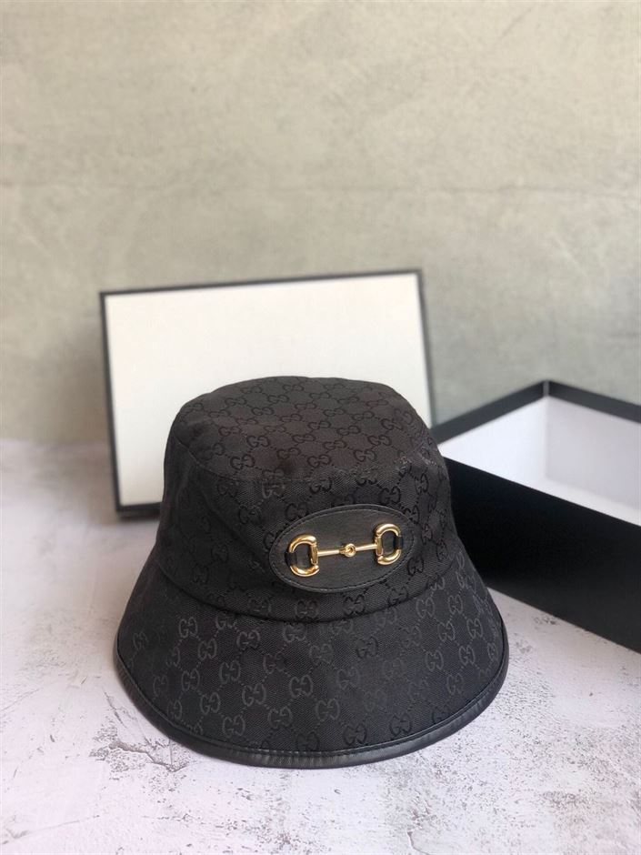 GUCCI BUCKET HAT