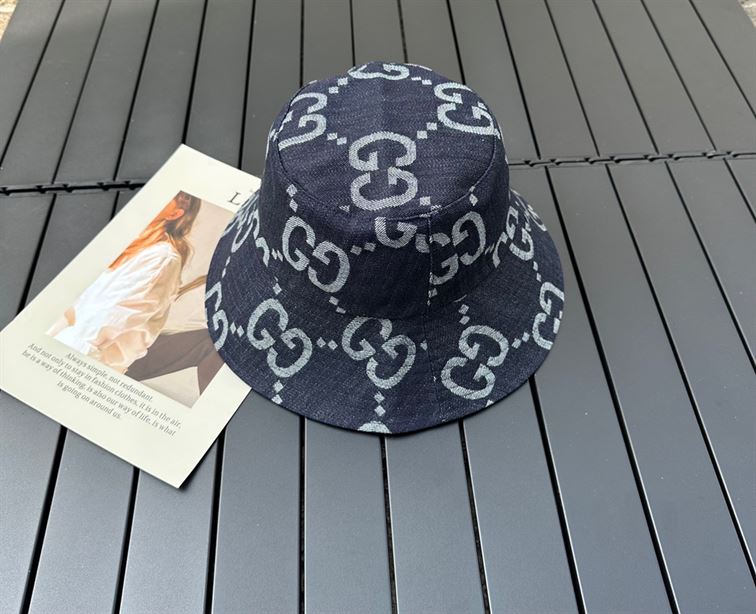GUCCI BUCKET HAT