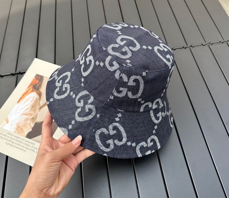 GUCCI BUCKET HAT