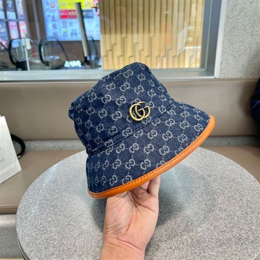 GUCCI BUCKET HAT