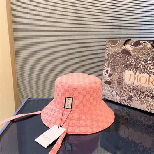 GUCCI BUCKET HAT