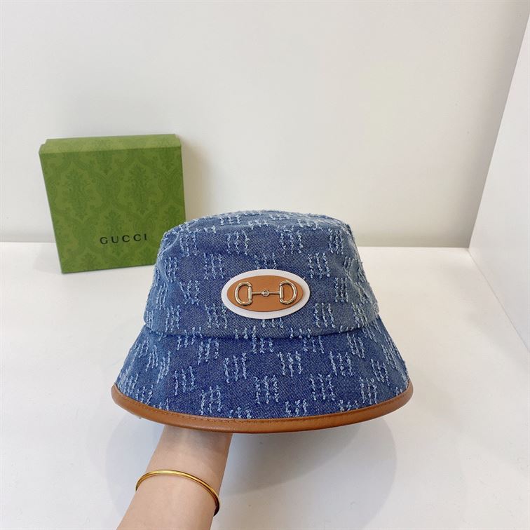 GUCCI BUCKET HAT