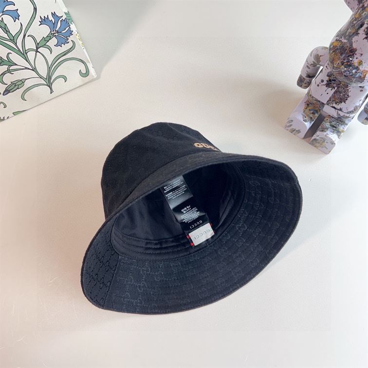 GUCCI BUCKET HAT
