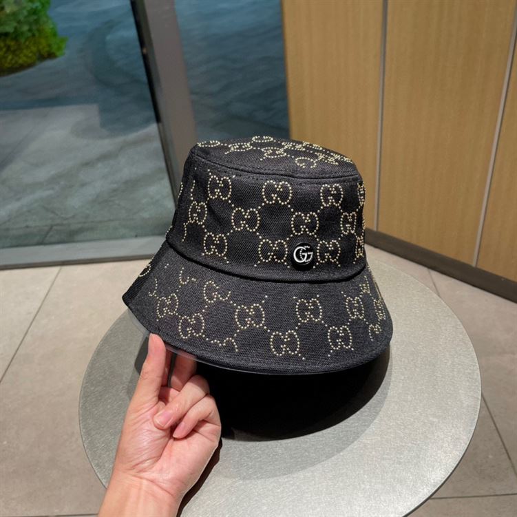 GUCCI BUCKET HAT