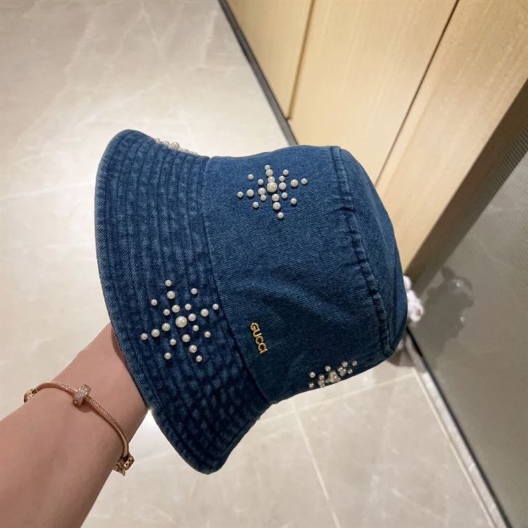 GUCCI BUCKET HAT