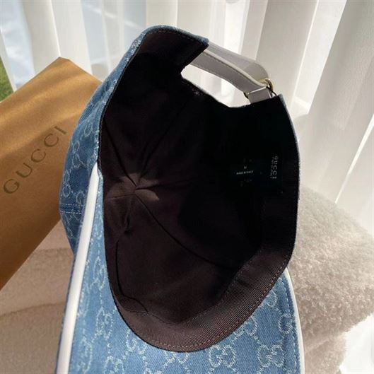 GUCCI GG CANVAS BASEBALL HAT