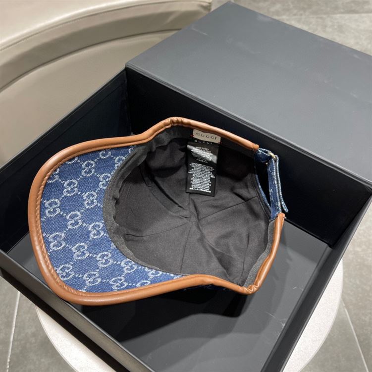 GUCCI GG CANVAS BASEBALL HAT