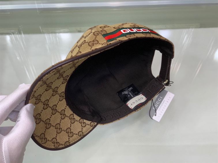 GUCCI GG CANVAS BASEBALL HAT