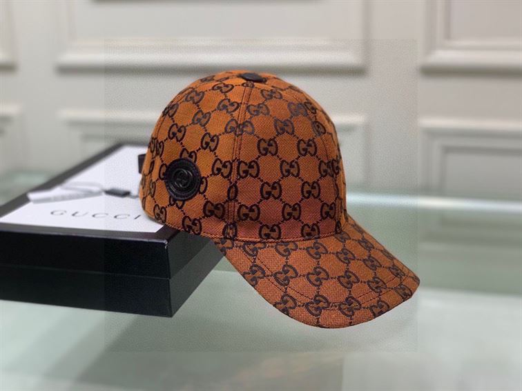 GUCCI GG CANVAS BASEBALL HAT