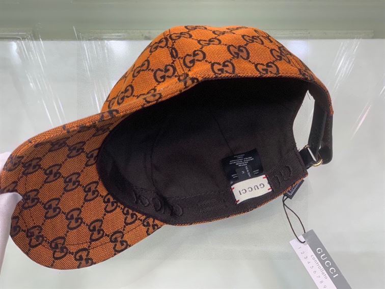 GUCCI GG CANVAS BASEBALL HAT
