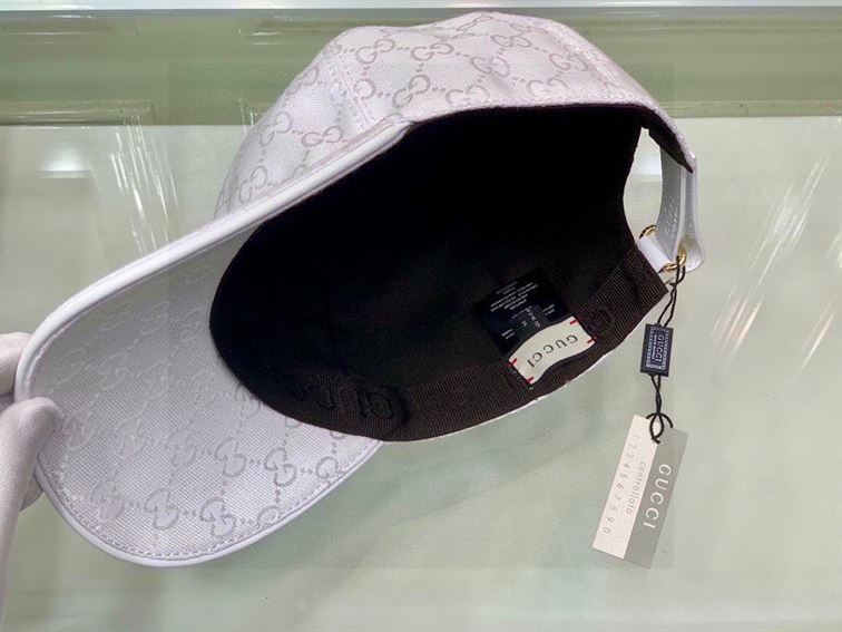 GUCCI GG CANVAS BASEBALL HAT