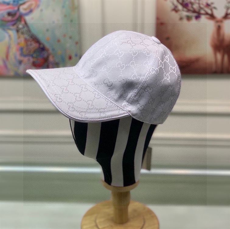GUCCI GG CANVAS BASEBALL HAT